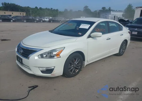 2015 Nissan Altima 2.5 S from USA, damaged, VIN 1N4AL3AP3FC571701